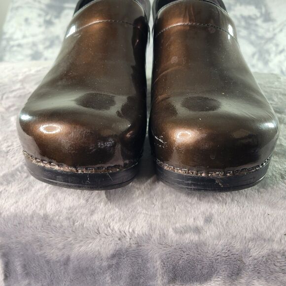 Dansko Clogs Women's Size 41 Nursing Shoes Metallic Brown‎ Bronze Leather - Picture 4 of 11